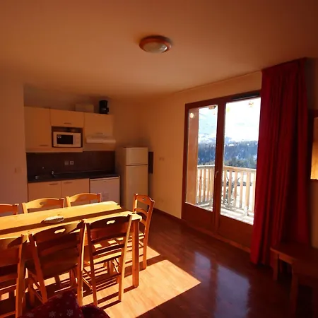 Appartement Charmante Avec Piscine Chauffee A 300m Des Pistes - 4 Pieces Pour 8 Personnes A - Fr-1-504-431 *